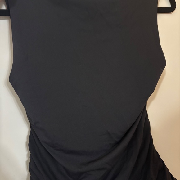 Aritzia Contour Top - Picture 3 of 3